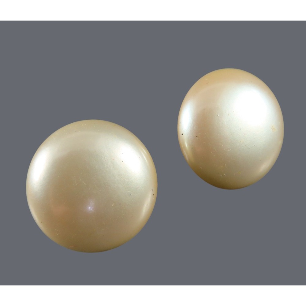 Vintage CROWN TRIFARI CLIP ON EARRINGS Gold Tone CREAM FAUX PEARL Button Stud